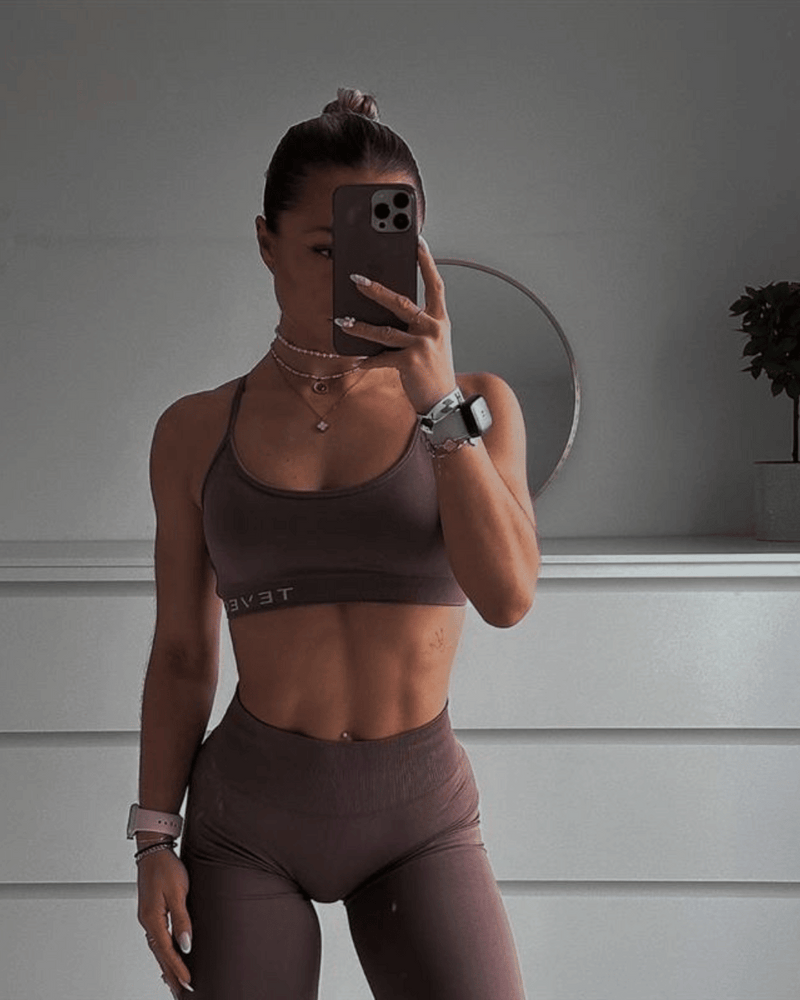 Nadine Chiara - Hybrid Athletin & Influencerin